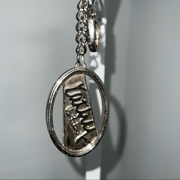 Kathy Van Zeeland Logo Keychain  Lobster Clow & Silver Oval Charm - Picture 4 of 8